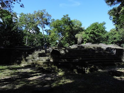 Photos of Plaza b o de las columnas yaxha