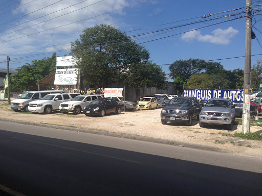 Tianguis cars in the Mayan Riviera