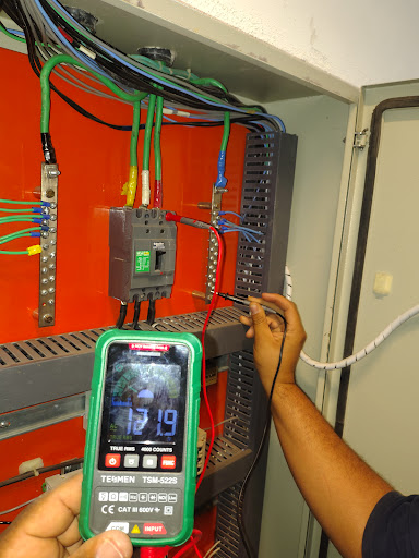 ELETRICISTA GM Serviços Elétricos