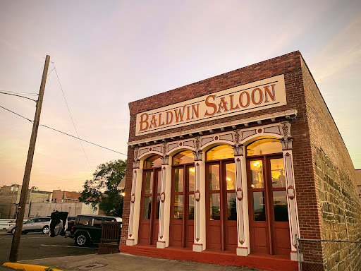 Baldwin Saloon - Visual