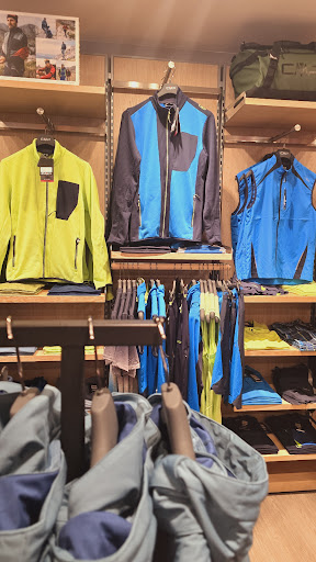 CMP Store Chamonix - Thumbnail