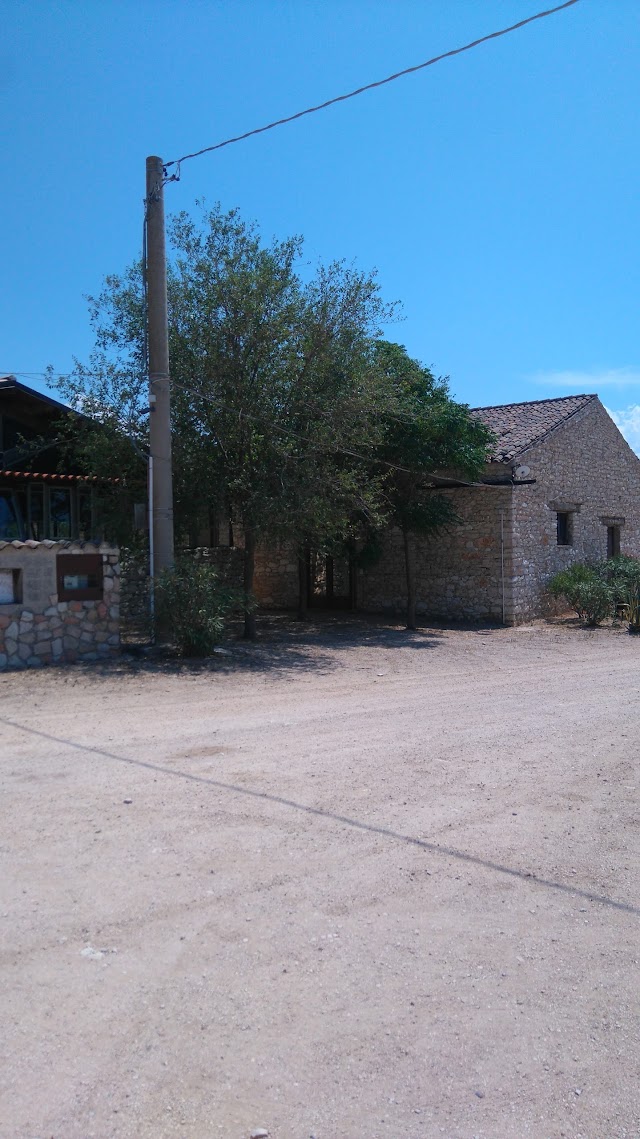 BAGLIO SEGESTA Turismo Rurale - Ristorante - Appartamenti - Camere B&B
