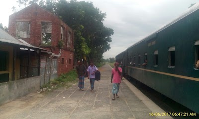 Photos of Shyampur Railway Station