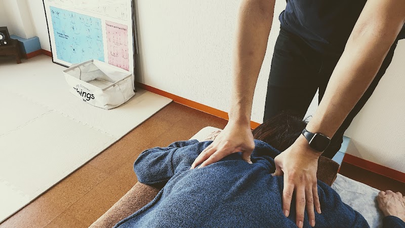 あおき整骨院 整体院