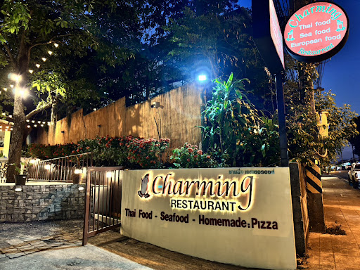 Charming Restaurant