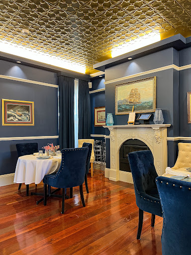 Pikes Bistro