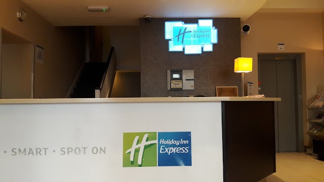 Holiday Inn Express London - Victoria by IHG