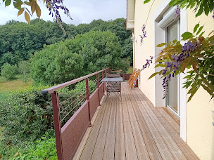 Photo n°5 de Les Terrasses de Chantarel à Rouillon (Chambre d'hôtes)