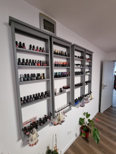 Kosmetik und Nagelwerkstatt Eugenia Kling Gallery - Germany