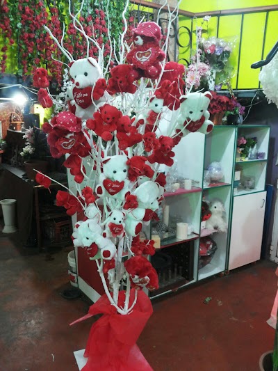 Photos of Wouroud Flower Shop