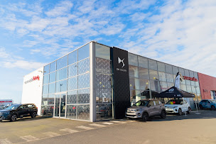 Photo n°15 de DS SALON LISIEUX à Glos (Vendeur de voitures d'occasion)