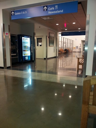 Photos of Barnstable Municipal Airport