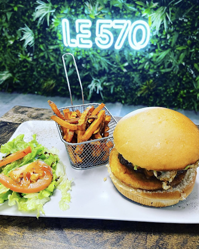 Photo 4 - Restaurant Le 570