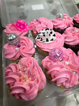 Sweet Corner Cakes by null