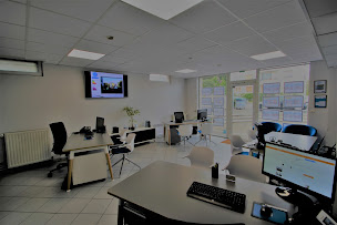 Photo n°2 de LES CLAYES IMMOBILIER à Les Clayes-sous-Bois (Agence immobilière)