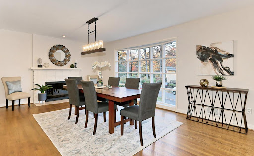 Karrina Brown, Associate Broker , Karrina Rich Real Estate Team, RE/MAX Executives - Thumbnail