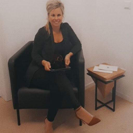 Sabrina Schmid-Tossmann - Deine Immobilienmaklerin - Thumbnail