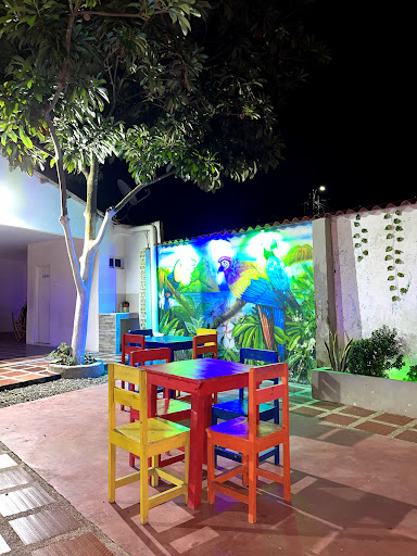 Tropikal House Resto-Bar