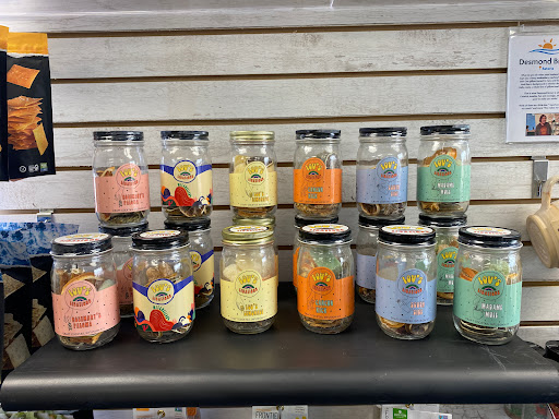 Starved Rock Country Welcome Center, An Illinois Made Gift Shoppe - Heritage Corridor Destinations