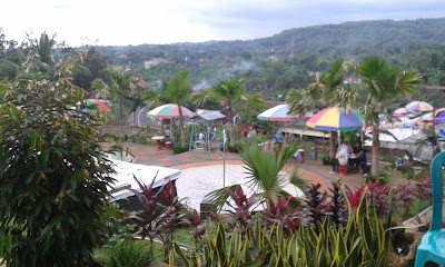 Photos of Baratan Hill Sarana Lamp Poll Cafe