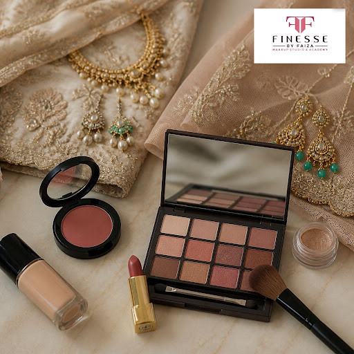 Your bridal makeup should enhance your natural beauty and perfectly match your outfit and jewelle… post image