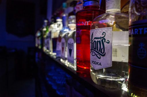 Der Plattenladen (Bar) - Longdrinks & Longplayer - Thumbnail