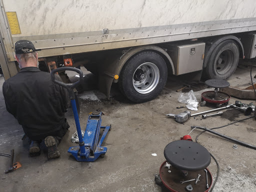 Dennis Svensson Machine & Vehicle Services - Thumbnail