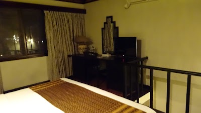 Photos of The Deer Park Hotel