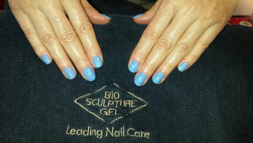 Beautiful Nails by Becky