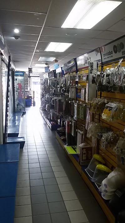 Photos of Universal Screw & Tools S.A.