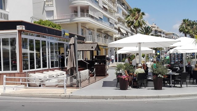 Diferens Restaurante Lounge Cafe