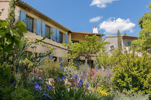Photo de La bastide du mûrier - chambres d’hôtes - piscine - Jacuzzi - Cotignac - Provence - Var à Cotignac (83570)