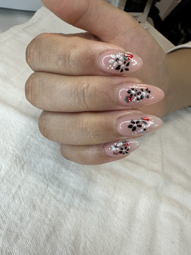 Nails By Phynix Located Inside Neon Studio interior view