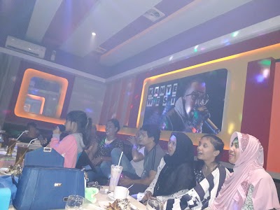 photo of Karaoke Keluarga Lyrics