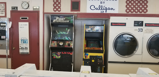 Sno White Coin Laundry - Thumbnail