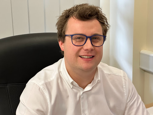 Simon Karande Ltd - Thumbnail