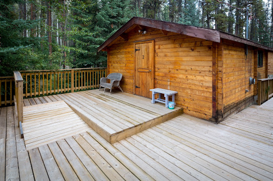 HI Athabasca Falls Wilderness Hostel by null