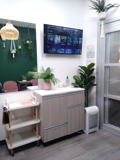 Le Blush Studio - Thumbnail