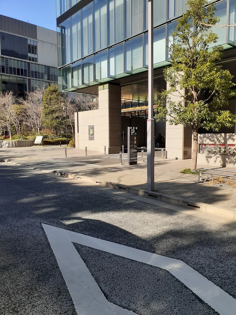 三井住友海上駿河台新館駐車場