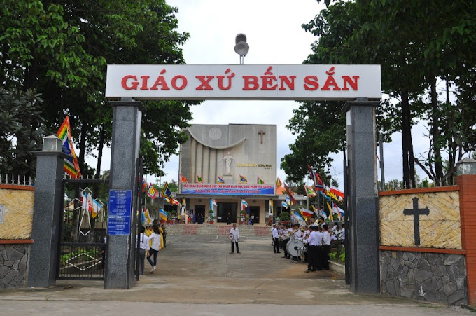 Nhà Thờ Giáo Xứ Bến Sắn