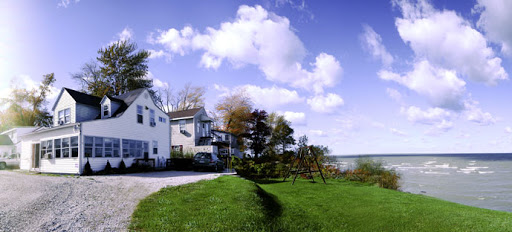 Shoreside Cottage - Visual