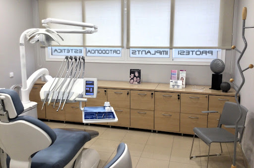 CLÍNICA DENTAL MEDENT