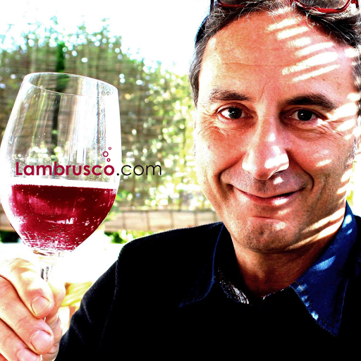 www.lambrusco.com - Visual