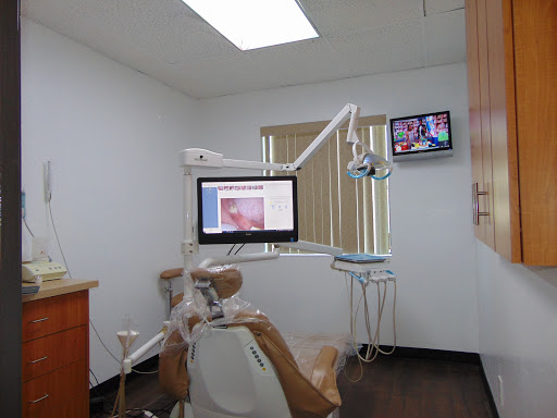 Pacoima Dental Center - Thumbnail