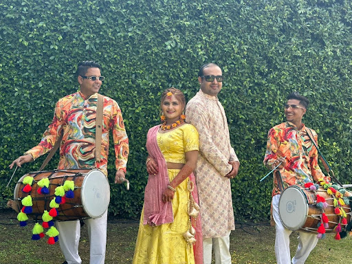 @shadiwaladhol is teamgoing for rocking to cocktail party post image