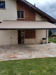 Photo n°40 de Perrin Stores & Menuiseries - Véranda Veranco - Terre de Fenêtre à Marnaz (Constructeur d'abris de jardin)