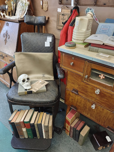 Sticks-n-Stones Antiques - Thumbnail