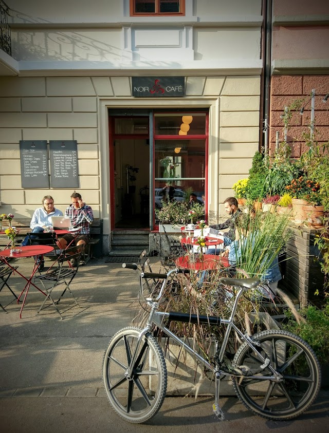 Café Noir