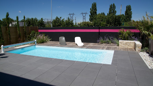 Photo de Piscines de France (17) - Construction de piscine (L'Univers de l'Eau) à Tesson (17460)