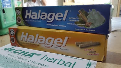 Photos of DECHA HERBAL www.tokominang.com
